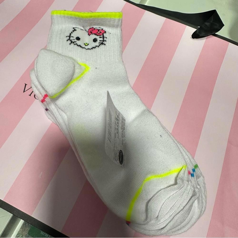 HELLO KITTY Women's Socks Ankle White/Colors 5 Pairs Shoe